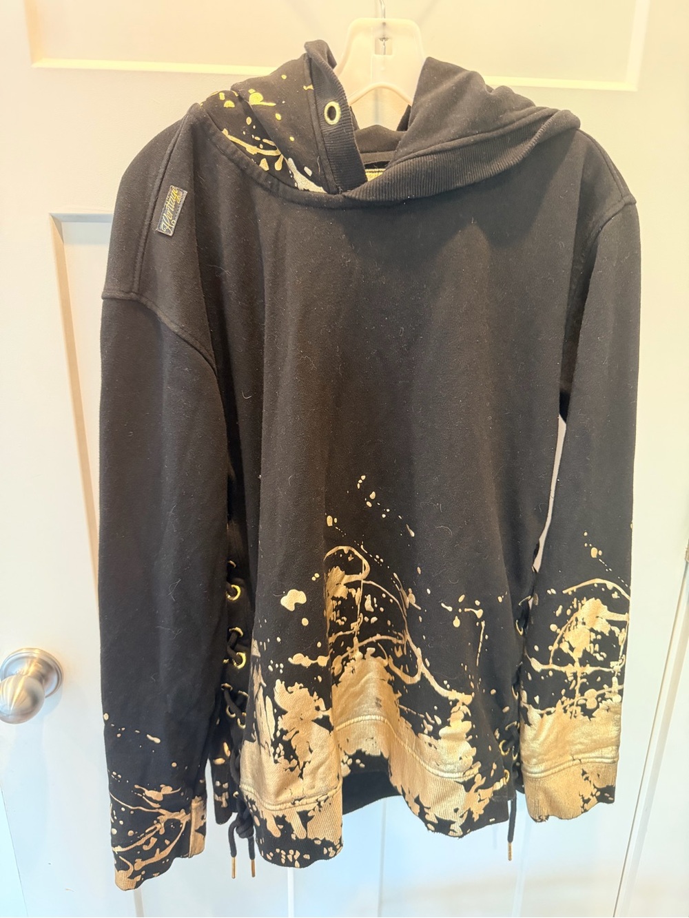 The Heritage by America Men’s L Black Gold Splatter Lace-Up Hoodie Y2K